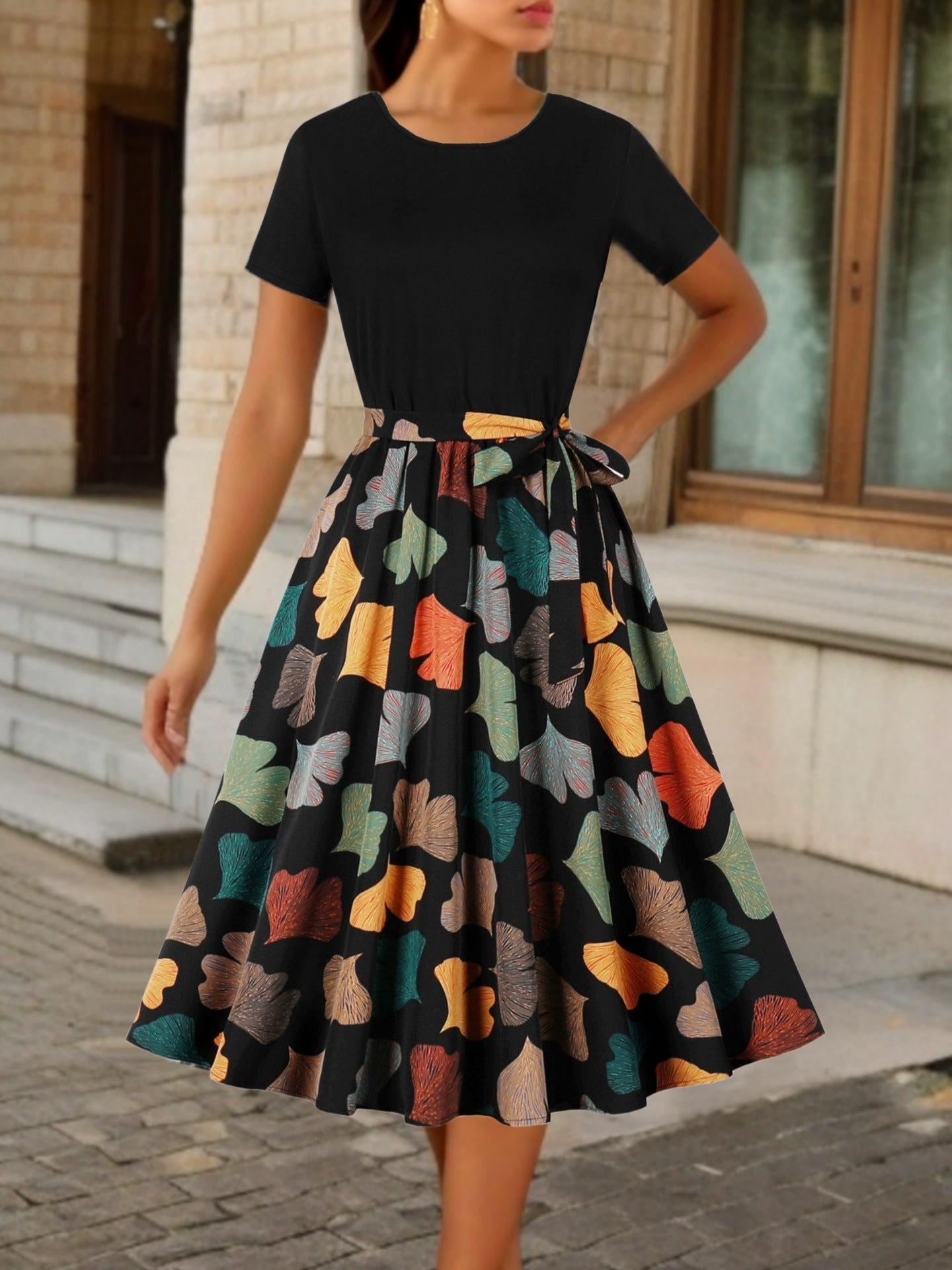 Round Neck Vintage Print Short Sleeves Dress