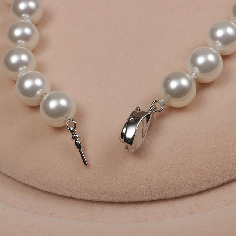 Women's Elegant Round Shell Pearl Necklace