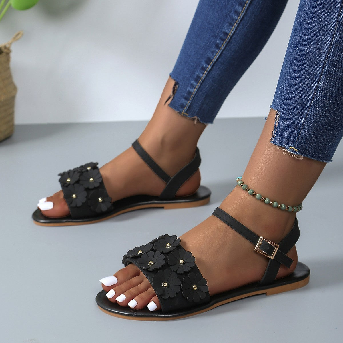 Retro Floral , Round Toe Buckle Flat Sandals