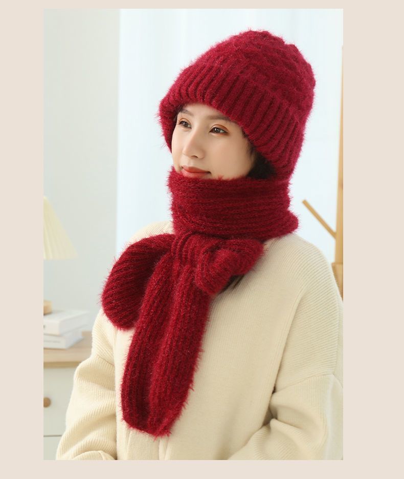 Fleece-lined Scarf And Hat