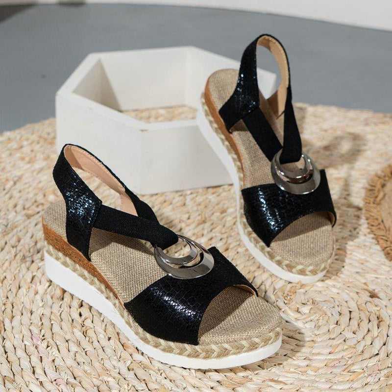 Peep Toe Serpentine Wedges Sandals With Circle Design