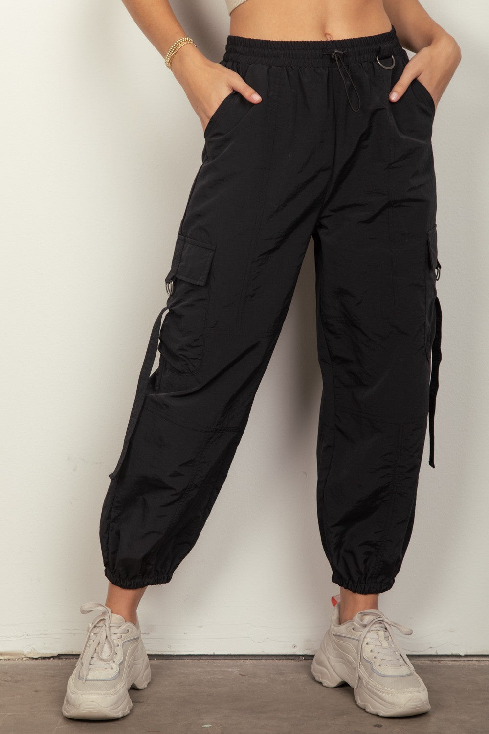 VERY J Elastic Waist Woven Cargo Pants