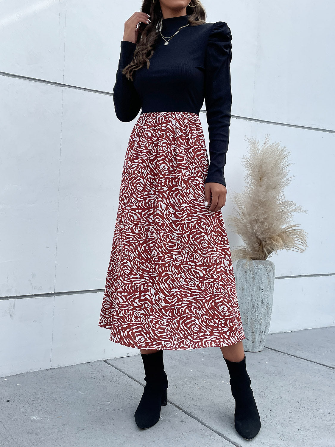 Printed Mock Neck Puff Sleeve Midi Dress