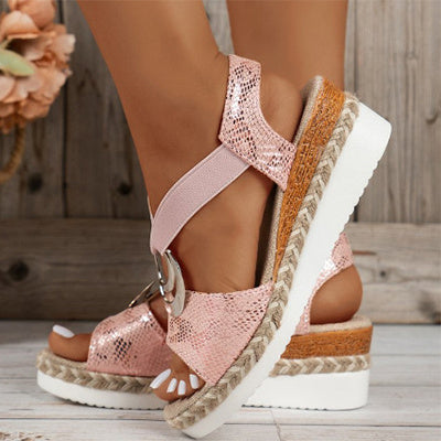 Peep Toe Serpentine Wedges Sandals With Circle Design